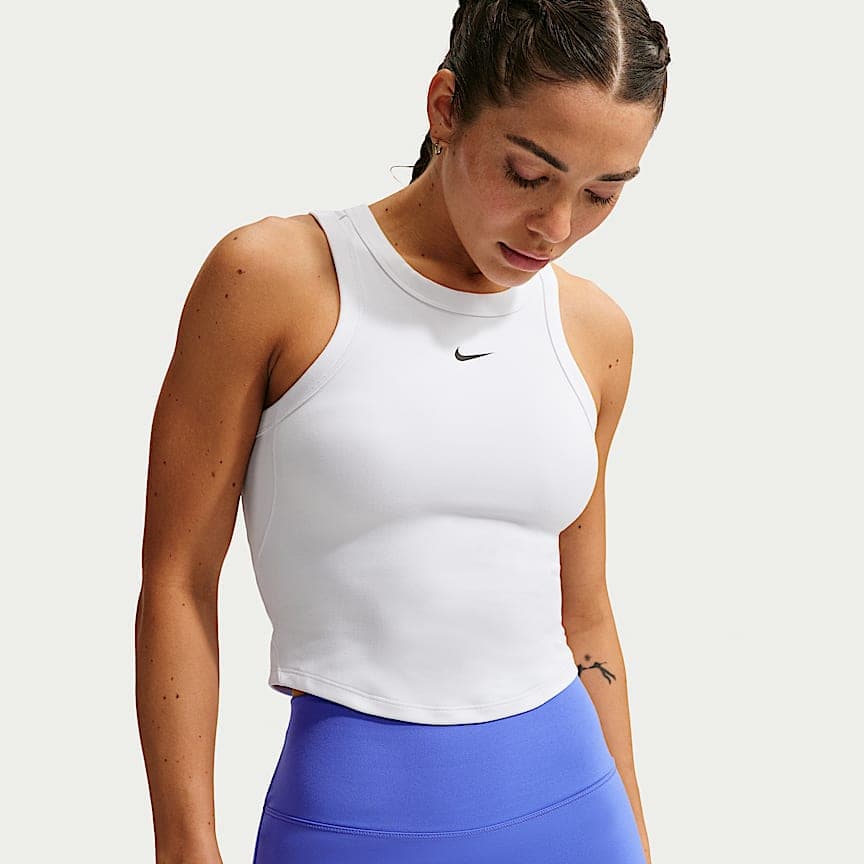 Nike — One Fitted Dri-FIT Cropped Tank