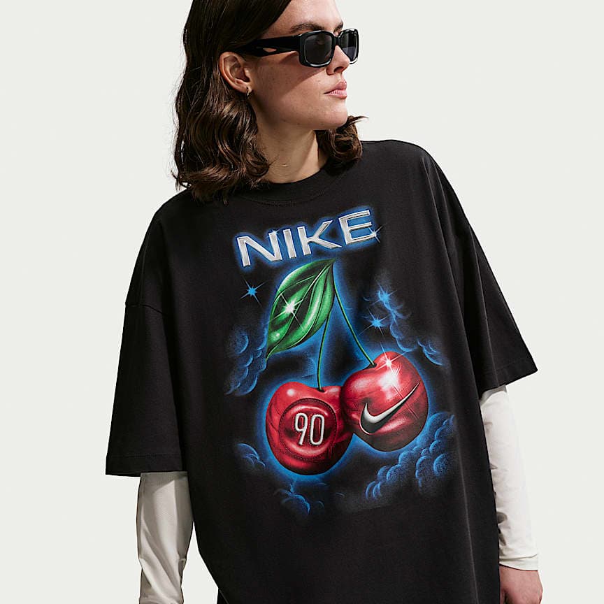 Nike — Sportswear Classic Oversized T-Shirt