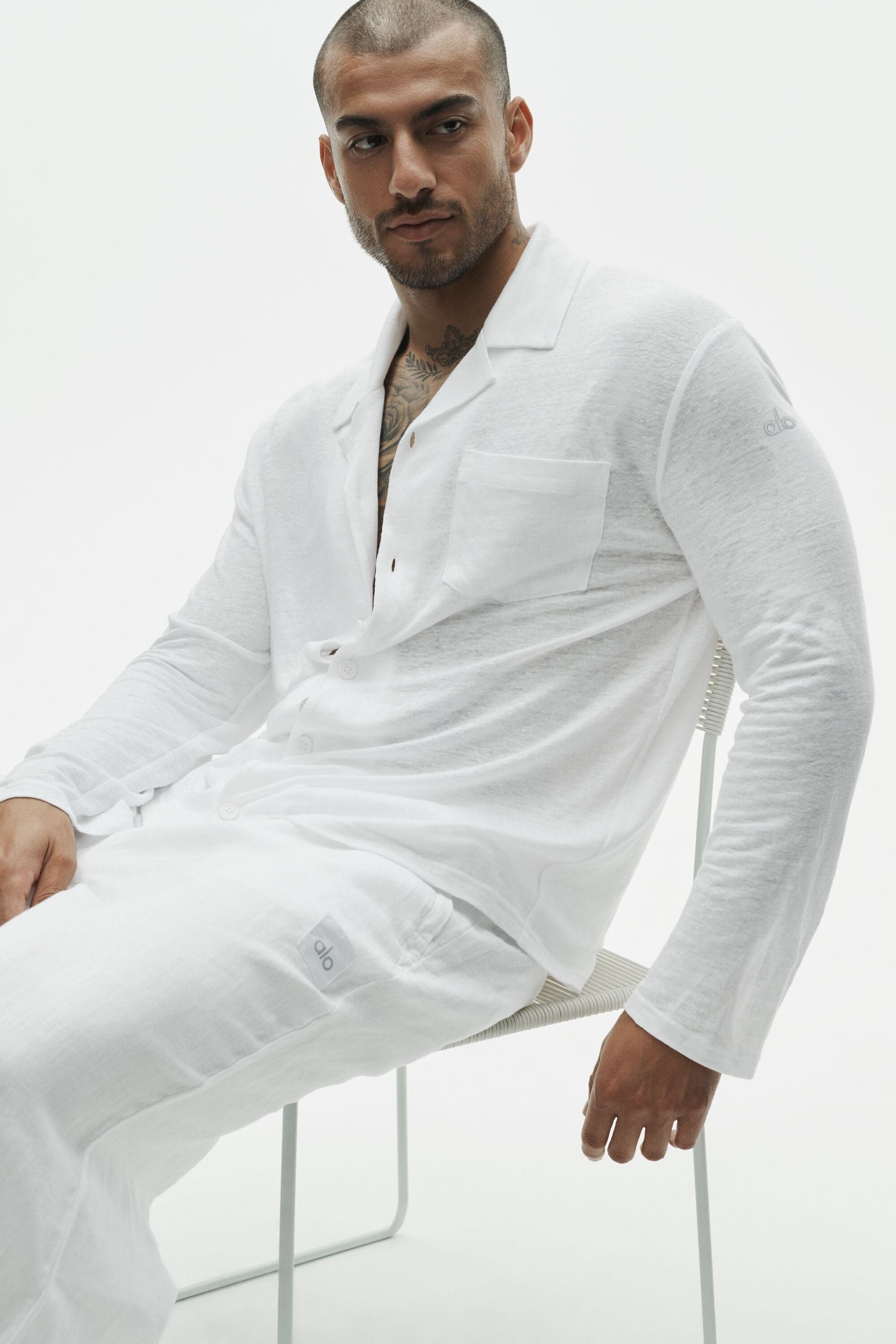 Alo Yoga — Linen Jersey Coastal Long Sleeve Button Up - White