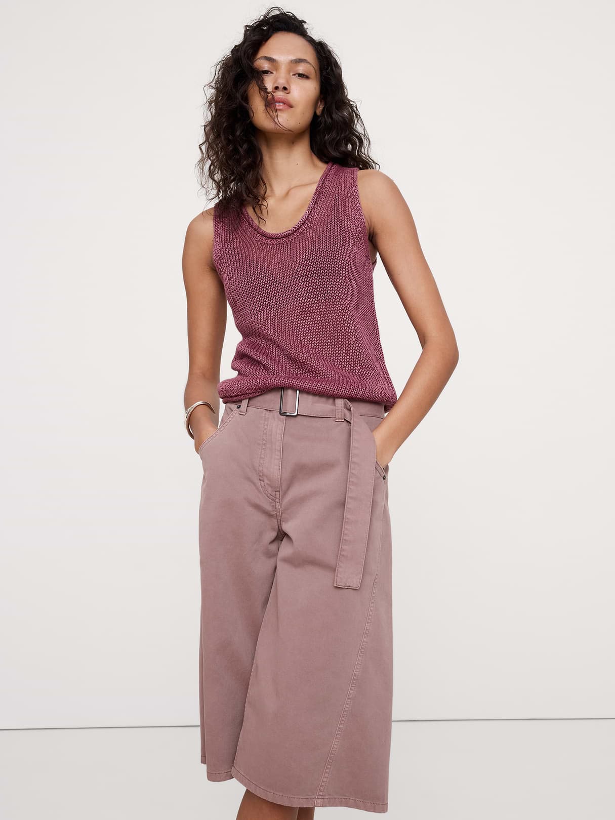 Banana Republic — Heirloom Linen Sweater Tank