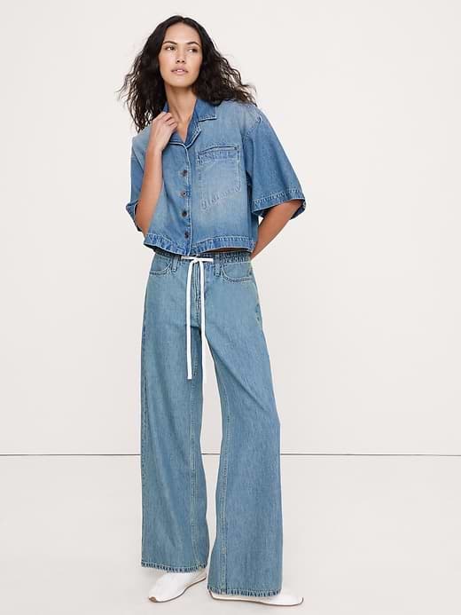 Banana Republic — Boxy Crop Denim Shirt