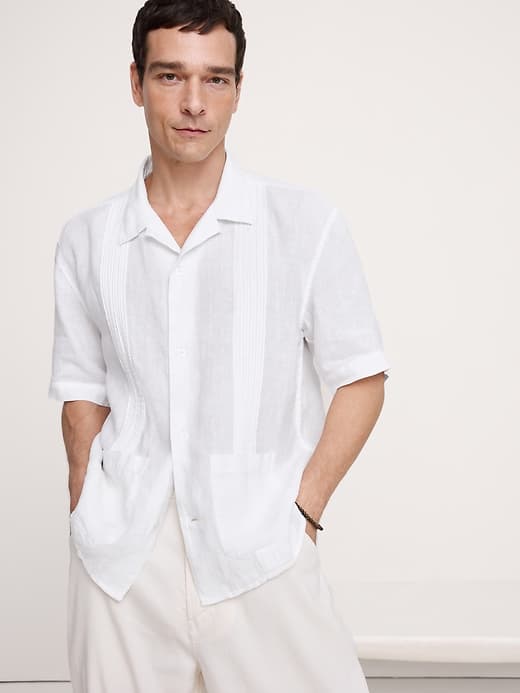 Banana Republic — Relaxed-Fit Pleated Linen Resort Shirt