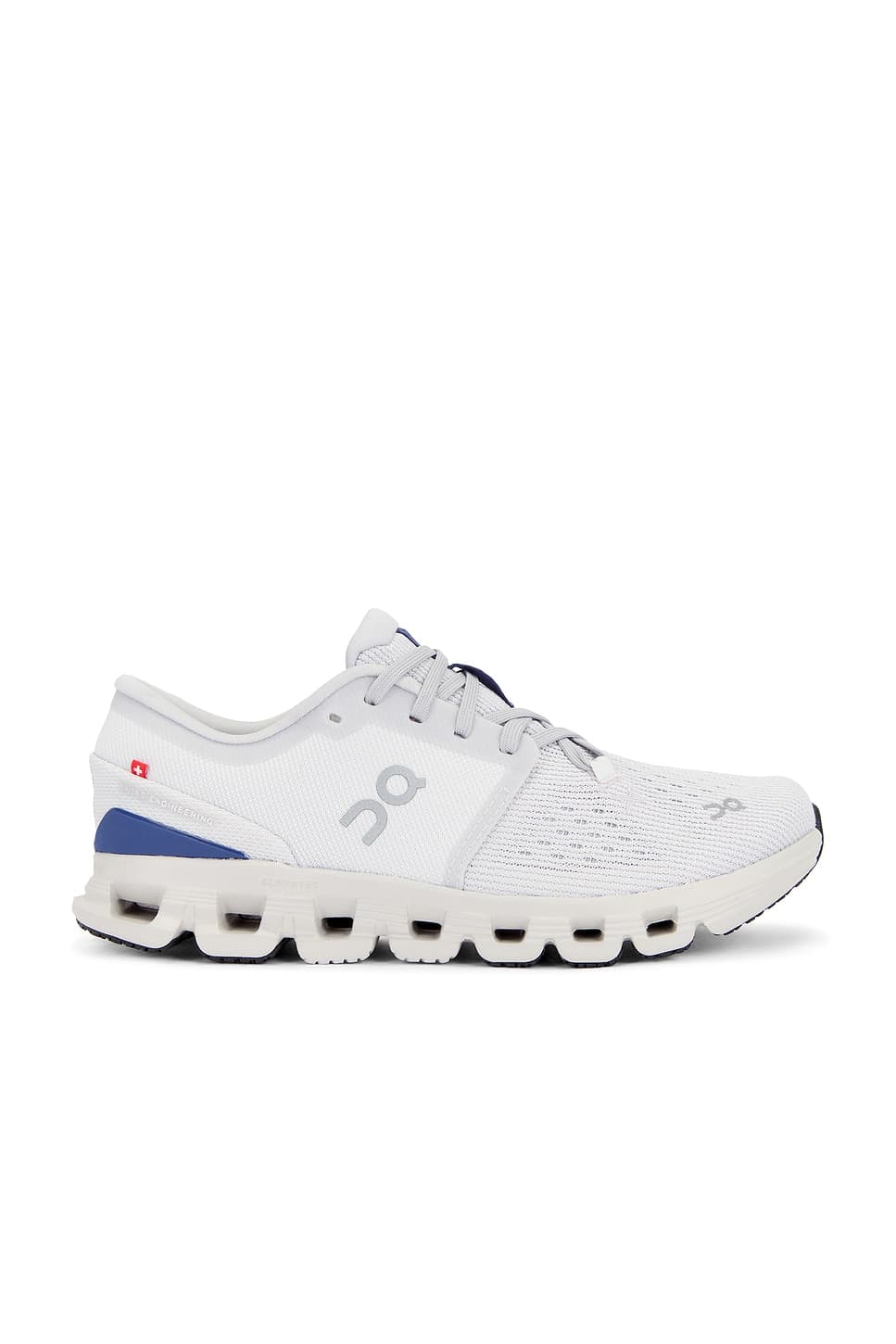 On — Cloud X 4 Sneaker