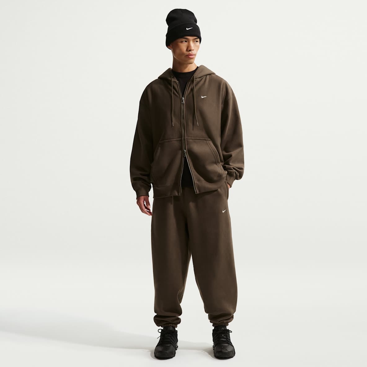Nike — Nike Solo Swoosh Men's Cuffed Fleece Pants