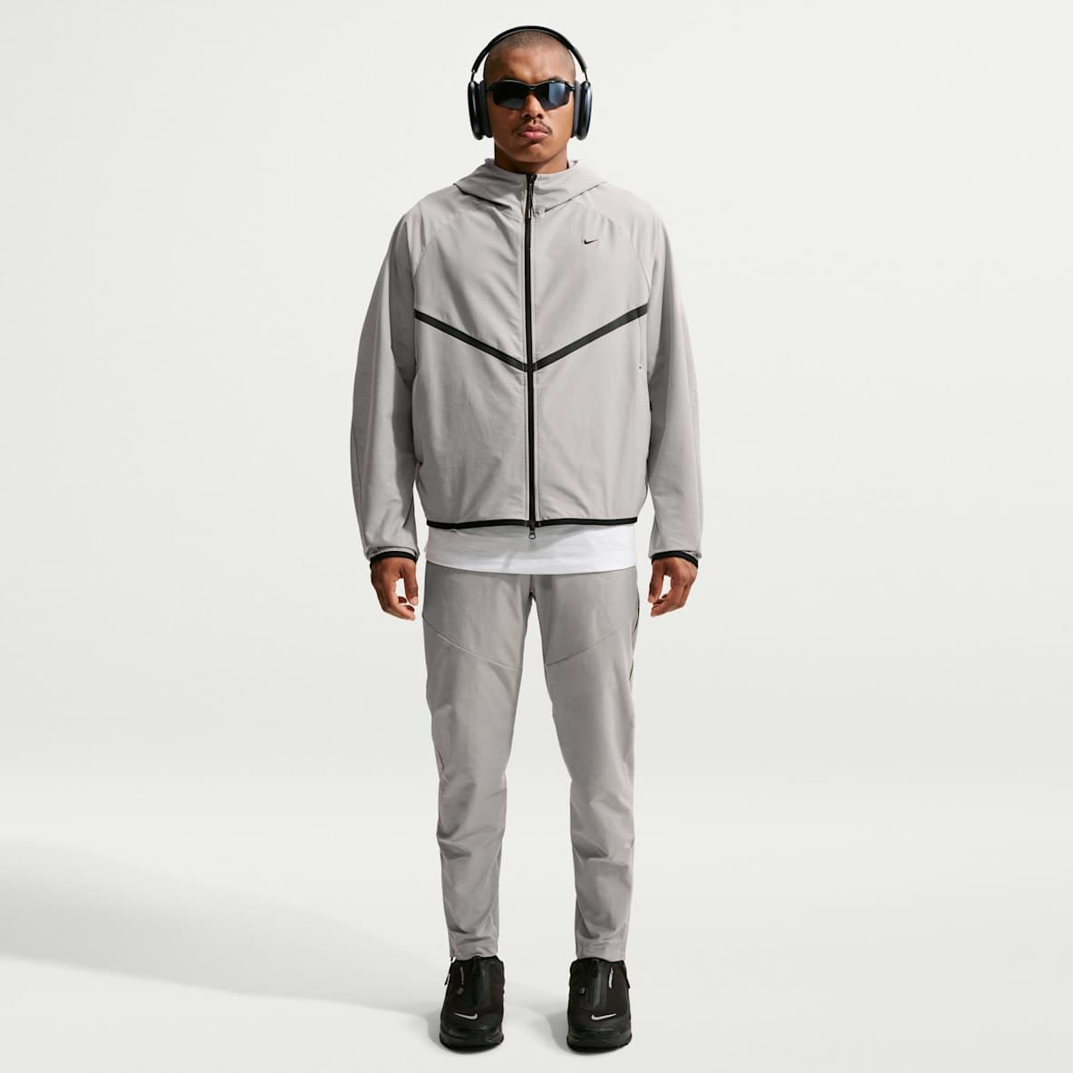 Nike — Nike Tech Men's Dri-FIT Shori Knit Pants